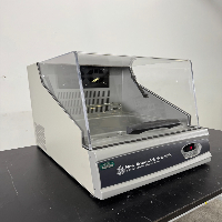 New Brunswick I24 Incubator Shaker image 0